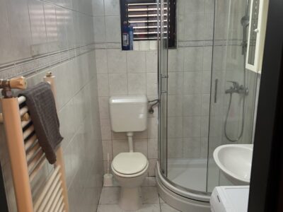 STAN U KUCI,NOVI ZAGREB,KAJZERICA 65 m2