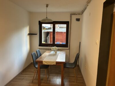 STAN U KUCI,NOVI ZAGREB,KAJZERICA 65 m2