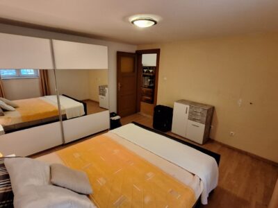 Split Bačvice, 68.00 m2, 3sobni (2SP+DB), DUGOROČNO za URED ili stan