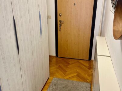 Stan (47m2) - 700 eur, Ravnice, dugorocni najam