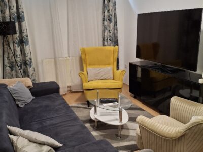 cimer u trosobnom stanu